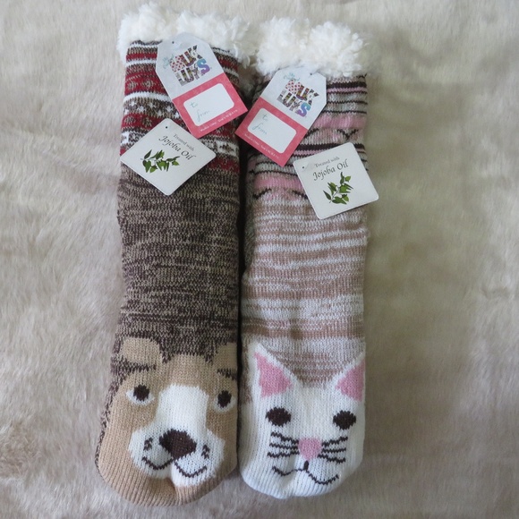 Muk Luks Accessories - NWT Muk Luks Jojoba Infused Cabin Socks Choice